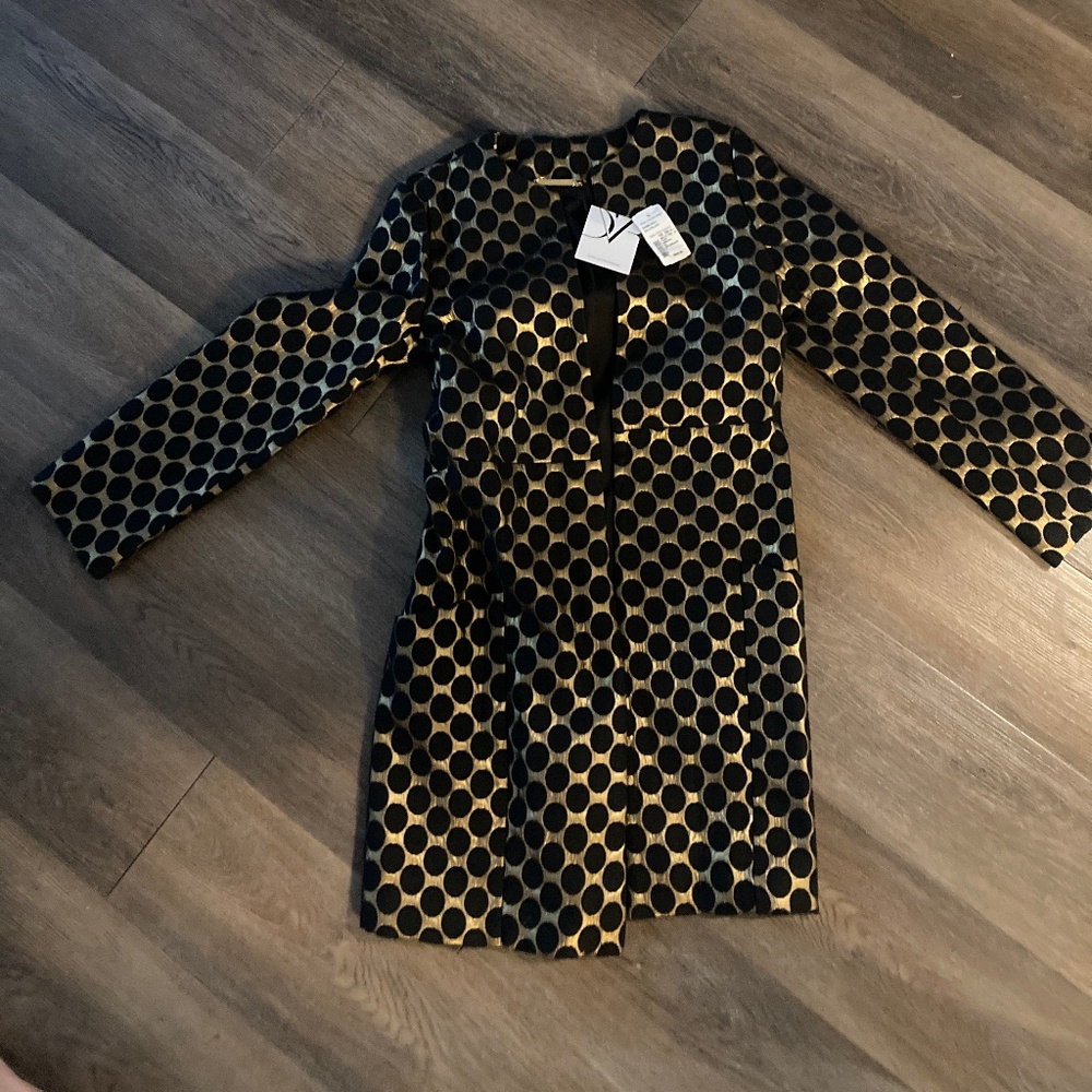 Think Emily in Paris chic COAT